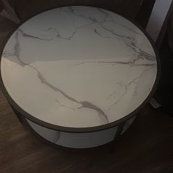 Cute Marble Table 