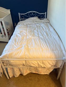 Twin bed frame, white metal, heart headboard
