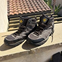 Men’s Columbia hiking boots