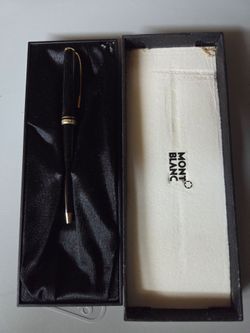 Vintage Montblanc Pen with Original Box - Black & Gold Trim