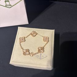 VAN CLEEF 5 Motif Bracelet 