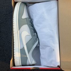 Nike Dunk Low - Mica Green 