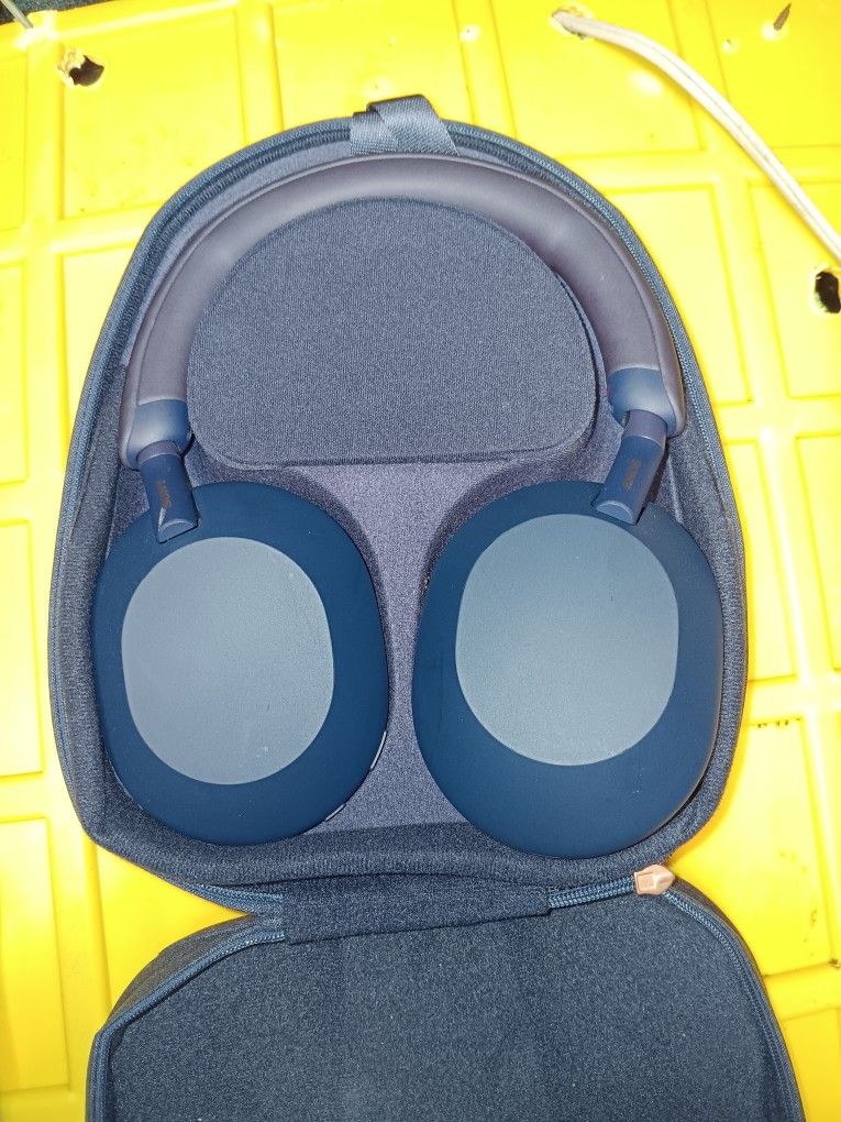 SONY WH1000XM5