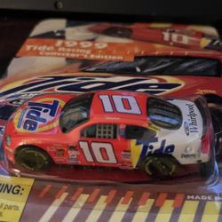  Ricky Rudd’s 1999 (Tide Ford Taurus)
