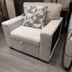 Accent chair 