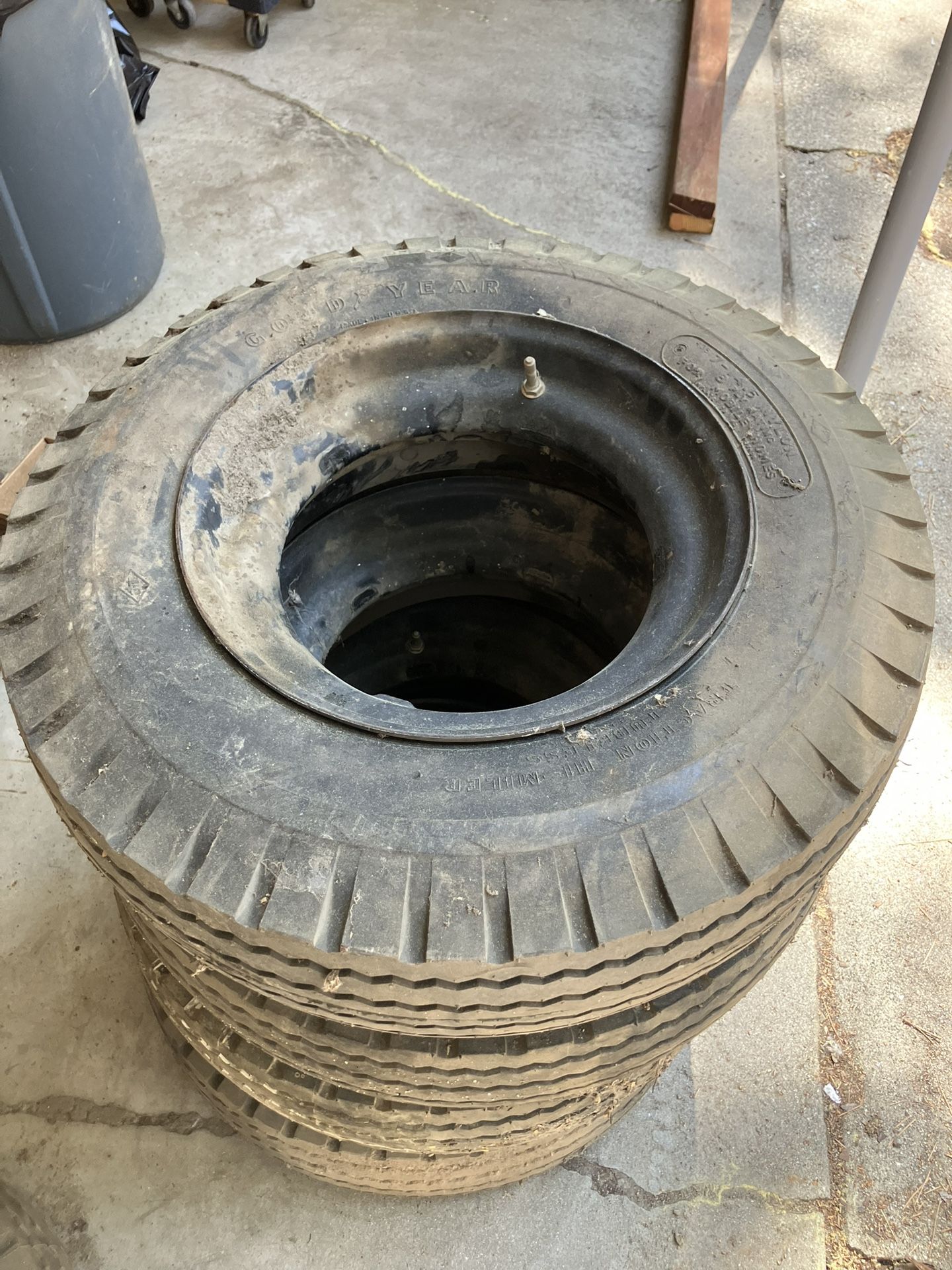 Mobile Home Axels And Four Tires