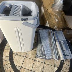 Flat Mop and Bucket System with Wringer – Microfiber Floor Cleaning Set with Wash & Dry Chambers