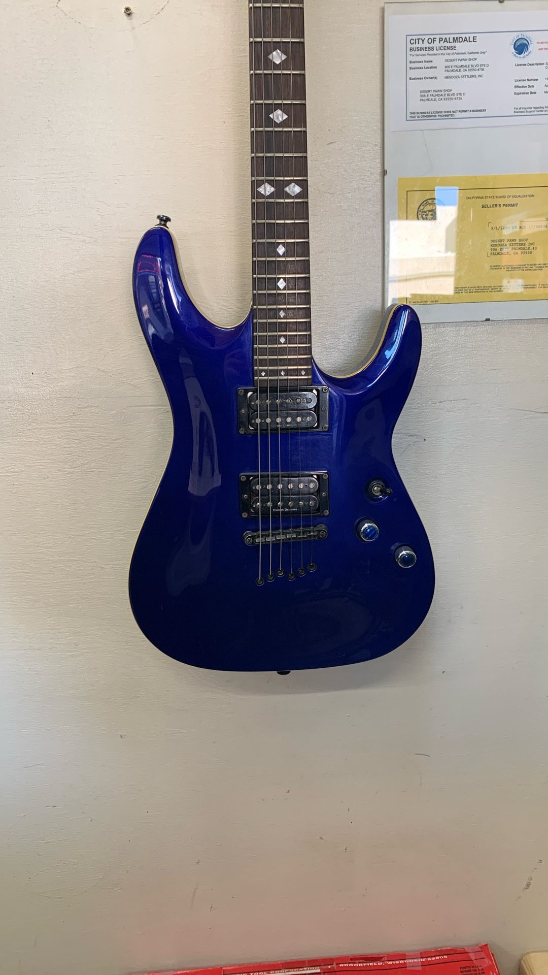 Diamond Series Guitar 