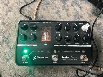 Two Notes ReVolt Bass Analog Amp Sim Pedal