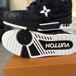 Lv Men Size 42  , 43 , 44 , 45 ,46 , 