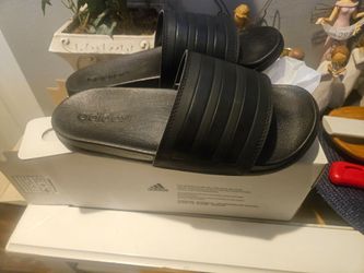 Women's Addidas Slides Size 7