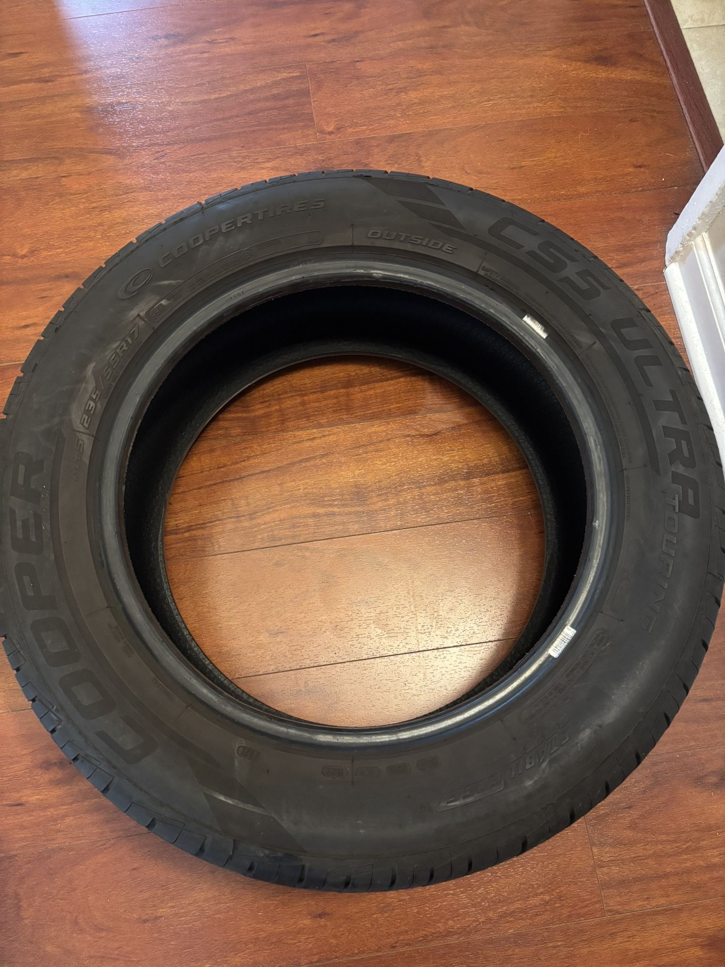 Cooper CS5 Tire