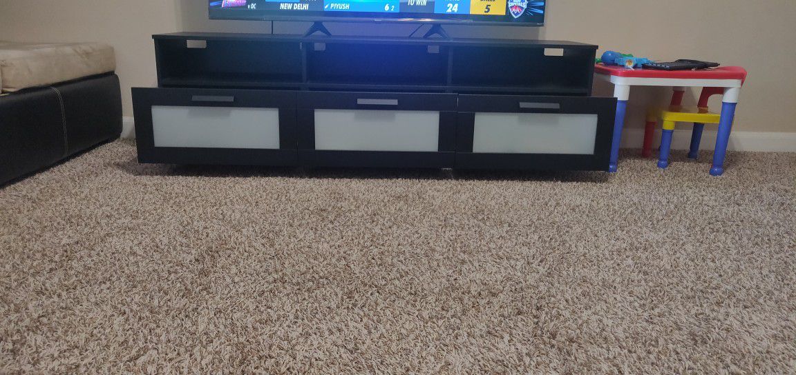 TV Stand With 3 Large Drawers 