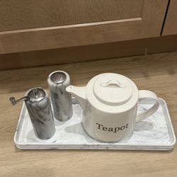Teapot, Salt/Pepper organizers, Spoon Organizer