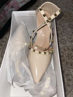 Zapatillas Color Nude.  Size 6