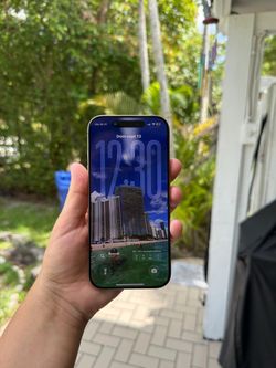 iPhone 16 pro 128 gb