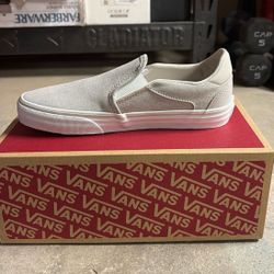 Vans Asher Deluxe Size 8.0