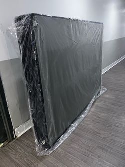 Diamond Mattress box spring 60"X80" Queen size