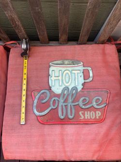 Tin sign