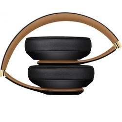 Apple Beat headphones cordless 