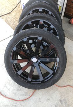 22” velocity wheels and tires