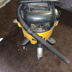 Dewalt shop vacuum