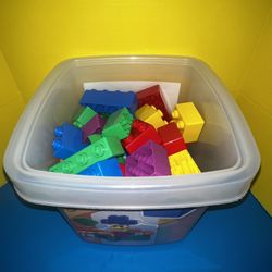 Lego Large Quatro Bucket 5357 Used good condition