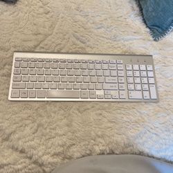 Usb Keyboard Silver And White