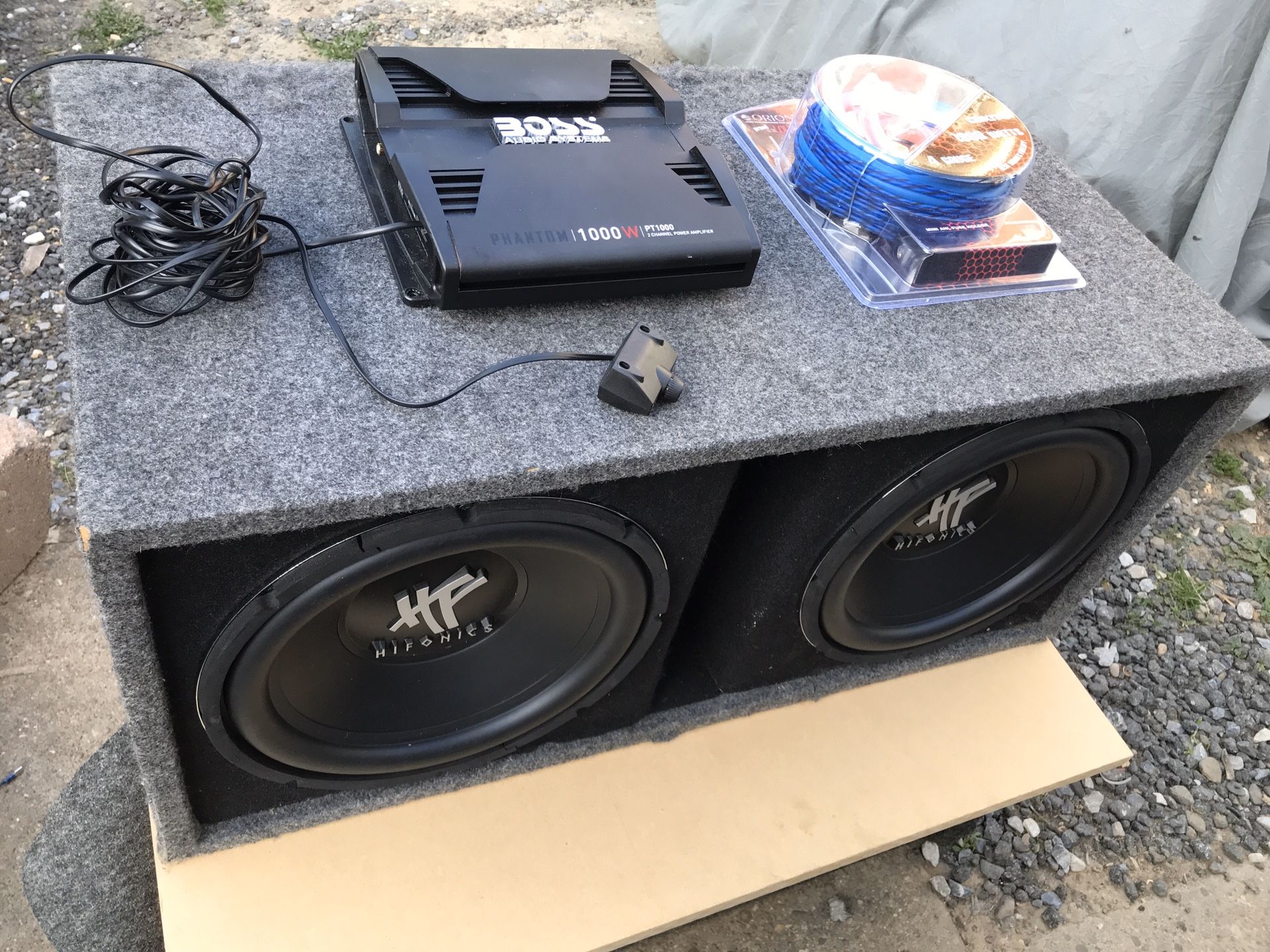 2000w Hifonics 12s , P1000watt mono amp w/ remote bass control knob , 1800watt Orion amp installation kit