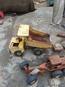Old antique tonka toys