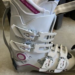 Women’s Salomon Ski Boots - 8-8.5