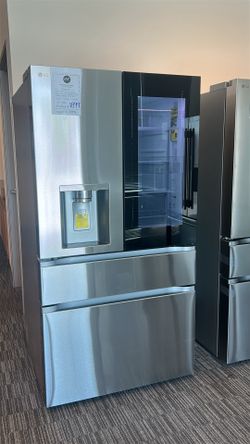 LG 29 cu. ft. Smart InstaView® Door-in-Door® Standard-Depth MAX™ 4-Door French Door Refrigerator with MyColor™