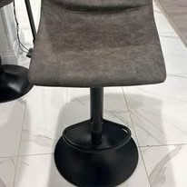 4 bar stool chairs
