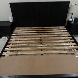 Living Spaces King Bedroom Set