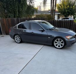 BMW 330i