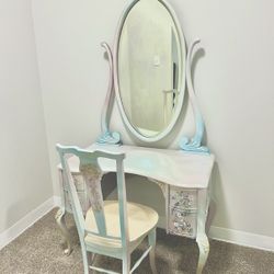 Vanity With Chair