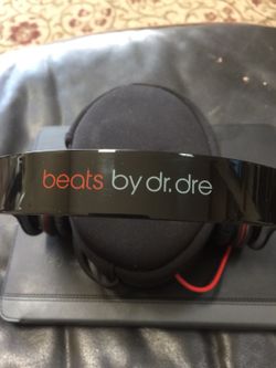 Beats Solo HD Headphone by dr. dre
