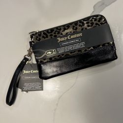 Juicy Couture Cosmetic Charging Bag