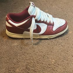 Burgundy dunks