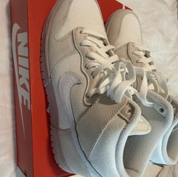 Nike Dunk High Retro PRM Men’s White/Gray Leather High Top Lace-Up Sneakers