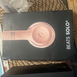 Brand New Beats Rose Gold Solo 3’s