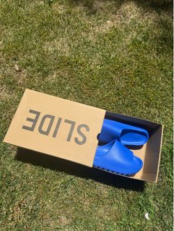 Yeezy Slide Blue