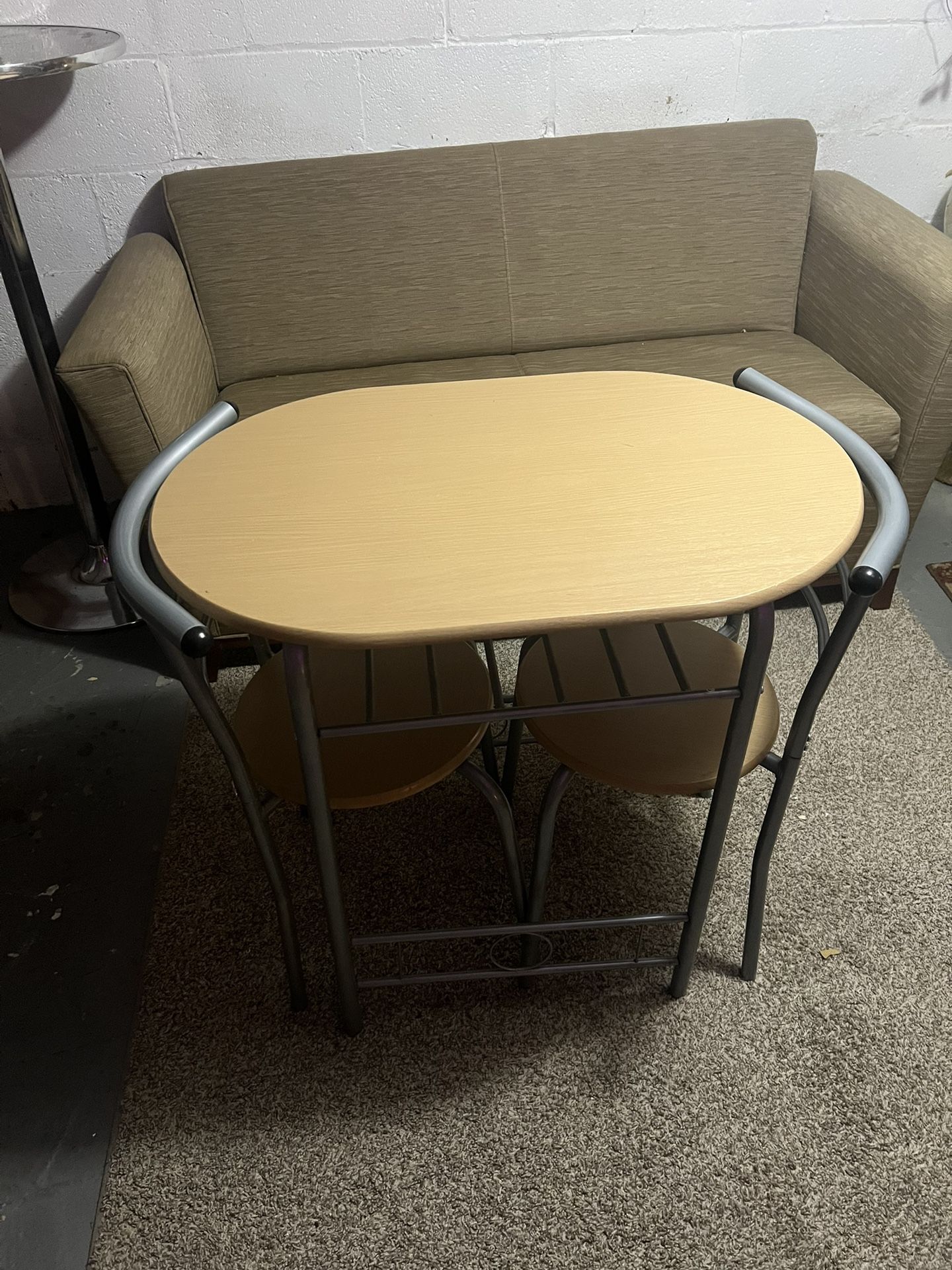 Kitchen Table And 2 Chairs