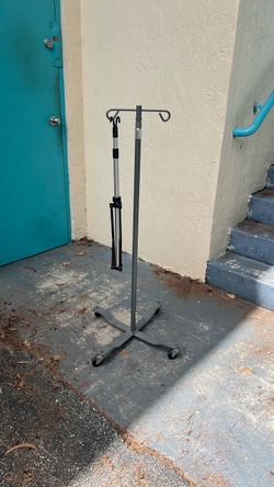 Medical IV Pole Stand on Wheels