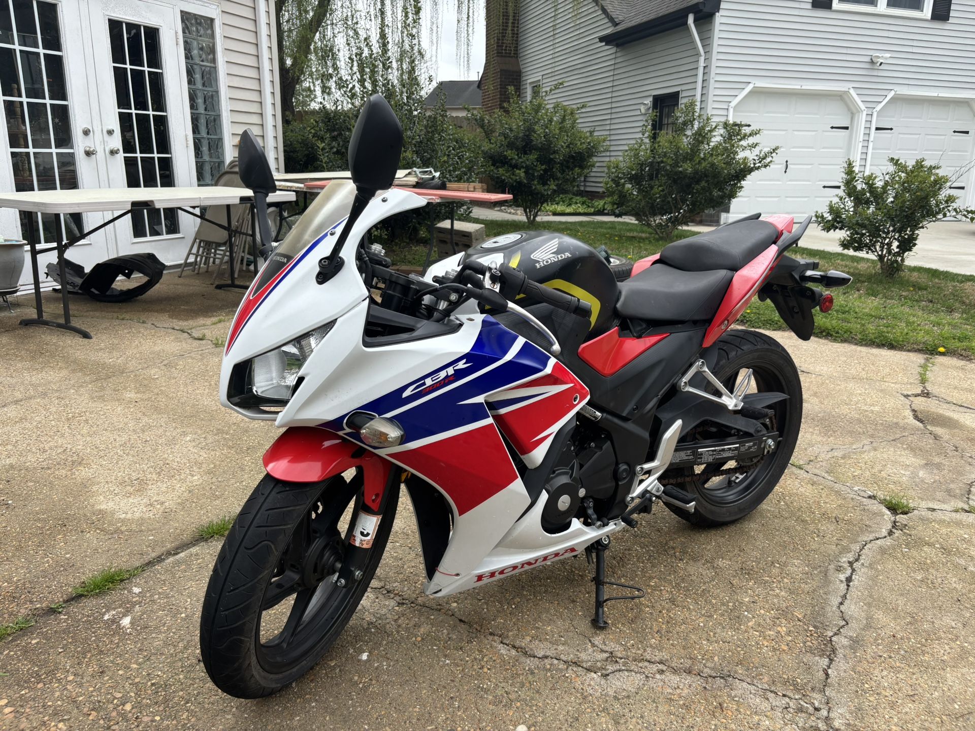 2015 HONDA CBR 300
