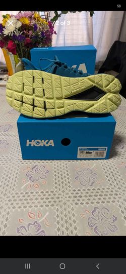 NEW* Hoka shoes-size 9D