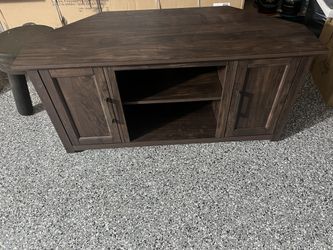 Corner TV Stand