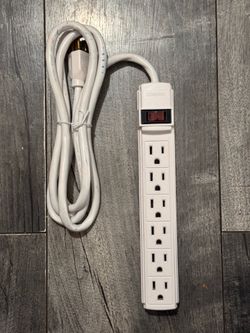 Staples TECH 6-Outlet Power Strip, 6' Cord, White (17651) extension cord multiple outlets     Fe6)