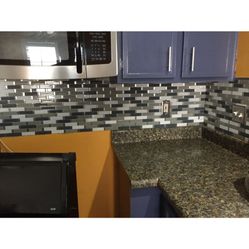 Backsplash’s Glass