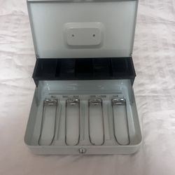 Cash Box Not Lockable